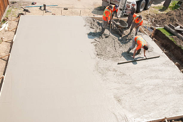 Best Concrete Pool Decks in Eastern Goleta Valley, CA